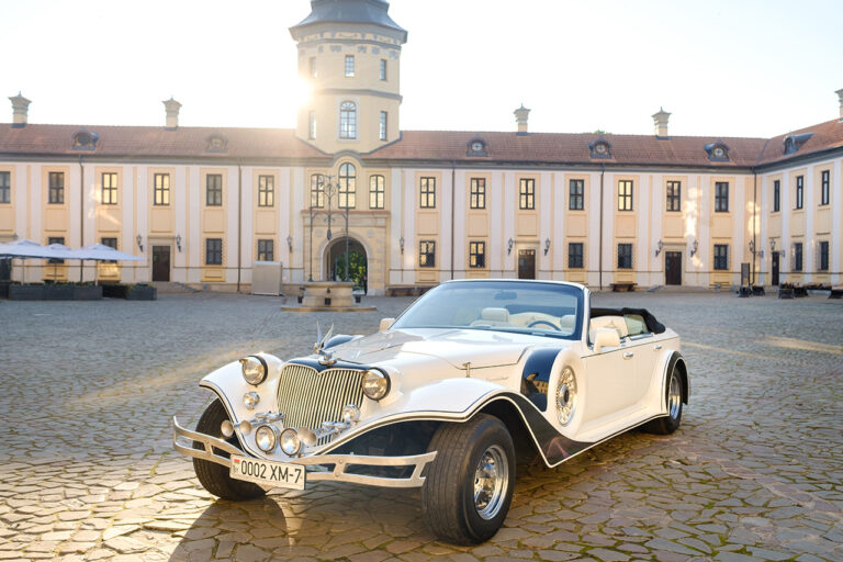 white-car-resize1